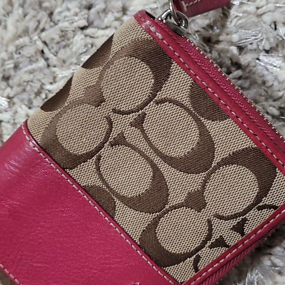 Coach Long Zip Around Wallet In Signature Canvas - Picture 7 of 16